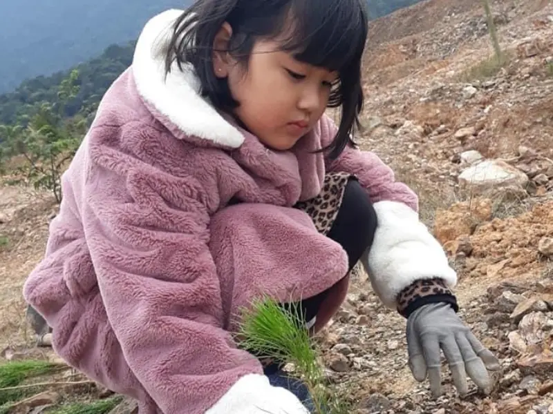 Trao cây - Ươm hoa - Gieo hy vọng